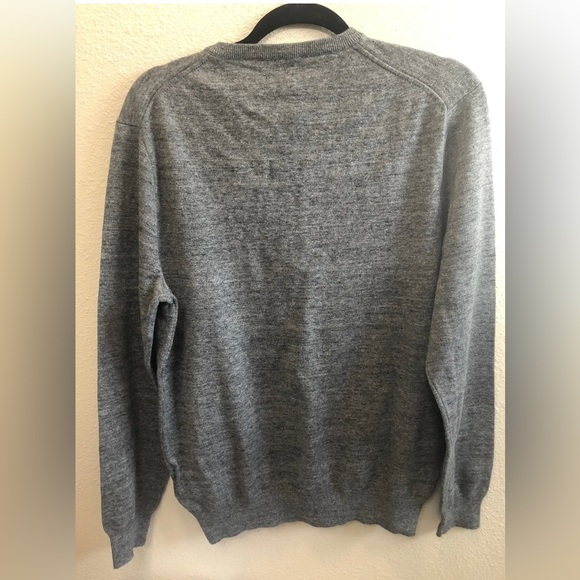 J. Crew Long Sleeve V-Neck Sweater Men's L 100% cotton Gray  NEW - Picture 4 of 4